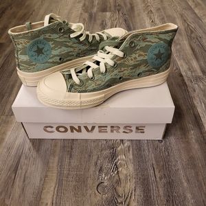 Brand new Converse Camo Unisex Hightop Sneakers